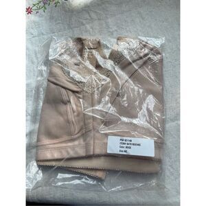 NWT Cozee Corner size 46C wireless bra comfort straps